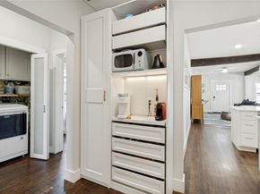 1023  Mount Auburn Avenue , Dallas Texas 75223