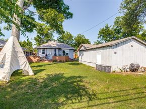 1023  Mount Auburn Avenue , Dallas Texas 75223