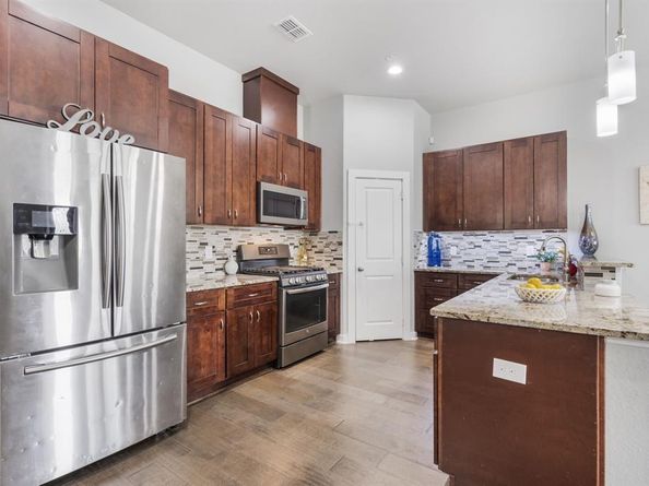 5871  Rivendell Drive , Frisco Texas 75035