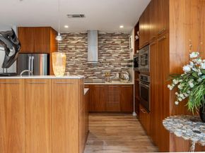 2323 N Houston Street  204, Dallas Texas 75219