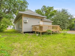 314 N Harding Street , Fort Worth Texas 76102