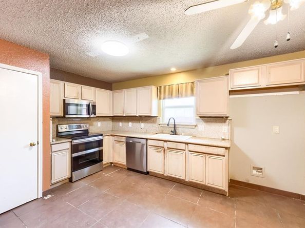 9324  Teagarden Road , Dallas Texas 75217