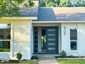 909  STONE TRAIL Drive , Plano Texas 75023