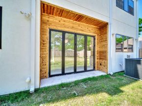 1943  Mcbroom Street , Dallas Texas 75212