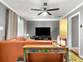 2021  Elmwood Boulevard , Dallas Texas 75224