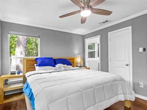 2021  Elmwood Boulevard , Dallas Texas 75224