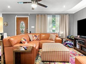 2021  Elmwood Boulevard , Dallas Texas 75224