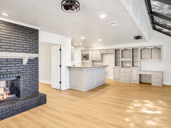 2912  Bluffview Drive , Garland Texas 75043