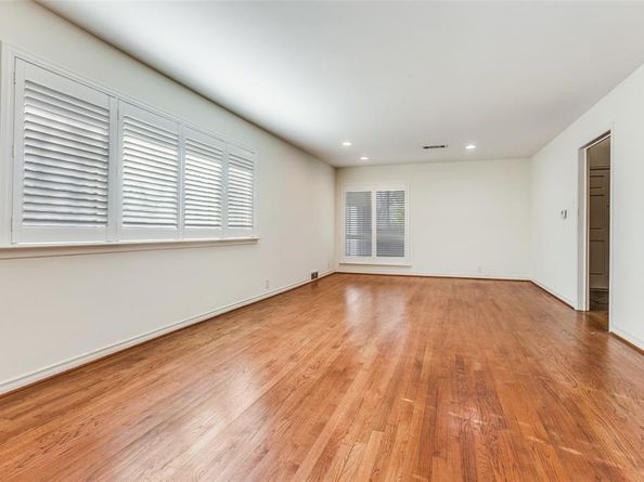 9759  Shoreview Road , Dallas Texas 75238