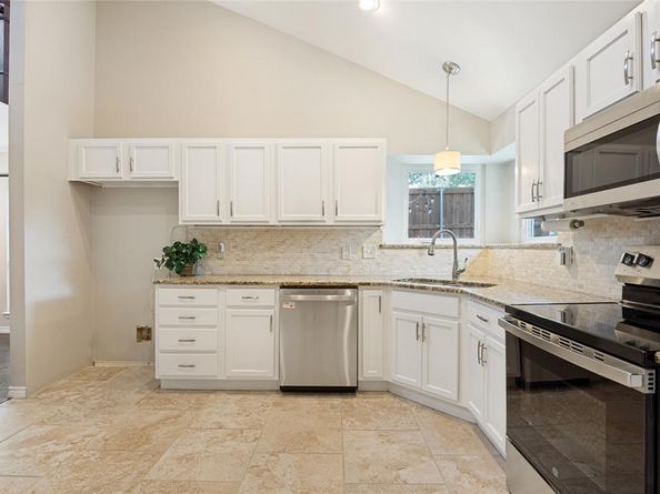 2702  Duval Drive , Dallas Texas 75211