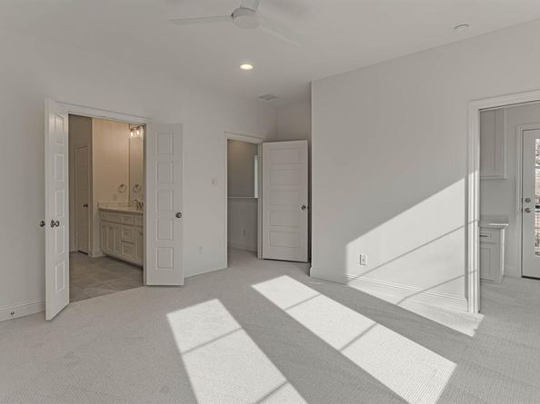340  Nursery Lane , Fort Worth Texas 76114