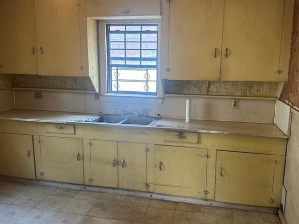 5117  Cottey Street , Fort Worth Texas 76105