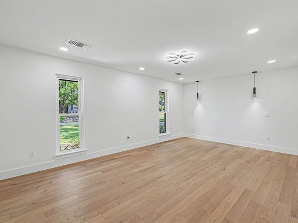 4004  Cedar Bayou Drive , Dallas Texas 75244