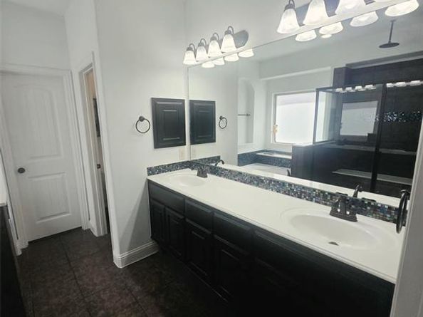 1131  Charleston Lane , Savannah Texas 76227