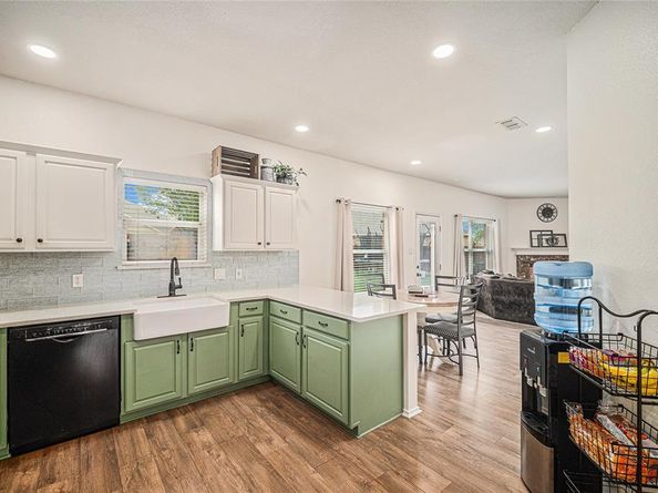 9600  Fox Hill Drive , Fort Worth Texas 76131