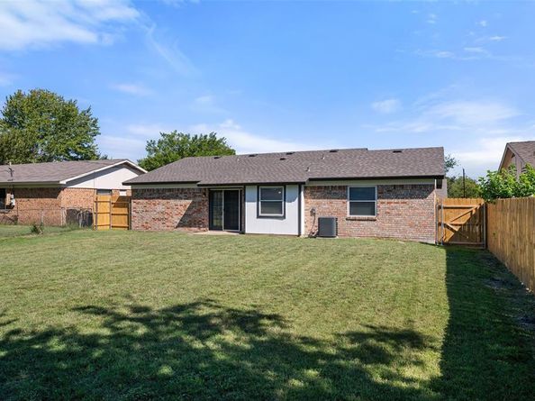 5616  Burton Avenue , Fort Worth Texas 76119