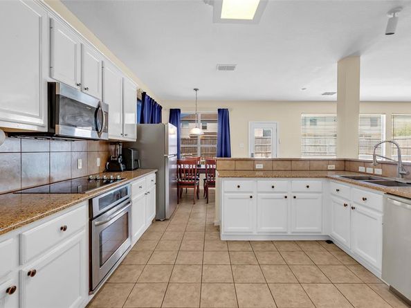 6717  Trilobite Trail , Fort Worth Texas 76137