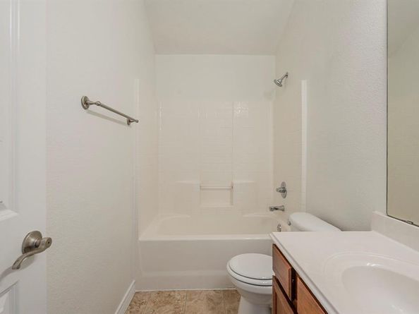 977  Crowder Drive , Crowley Texas 76036