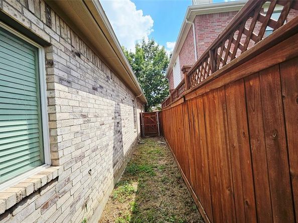 3121  Evangeline Road , Fort Worth Texas 76140