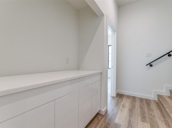 1771  Novela Way , Dallas Texas 75215