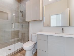 1771  Novela Way , Dallas Texas 75215