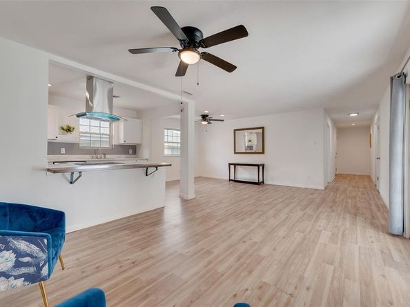 10038  Mesita Drive , Dallas Texas 75217