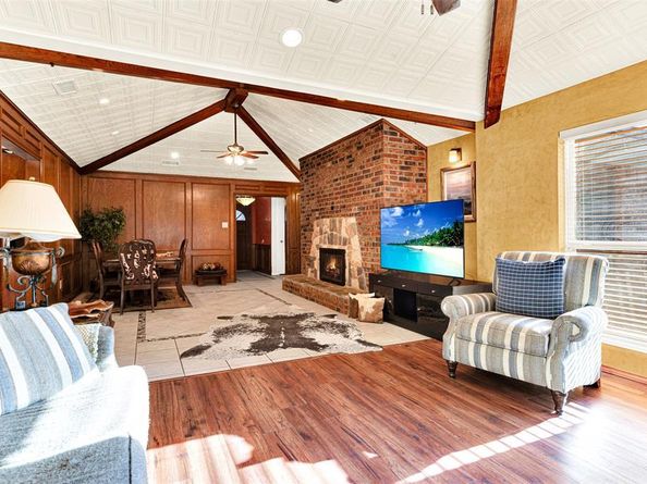 2920  Cripple Creek Trail , Grapevine Texas 76051