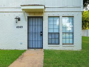 4943  Miller Avenue , Fort Worth Texas 76119