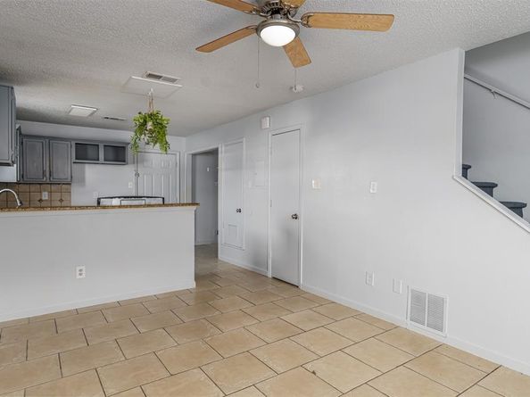 4943  Miller Avenue , Fort Worth Texas 76119