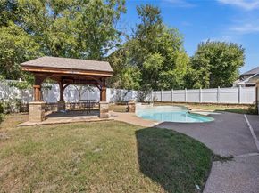 1923  Parktree Drive , Arlington Texas 76001