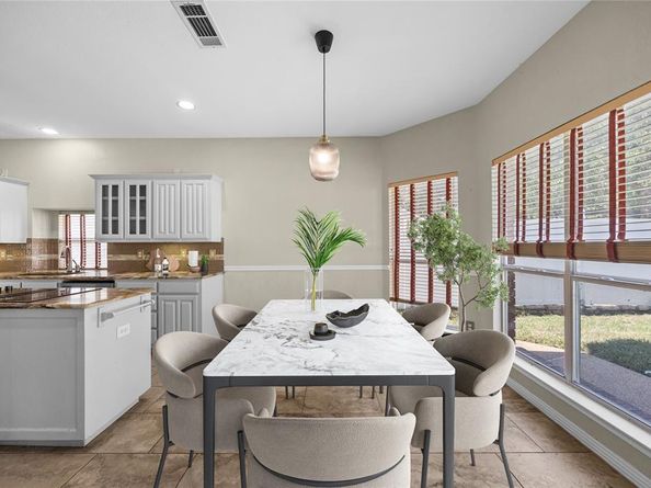 1923  Parktree Drive , Arlington Texas 76001