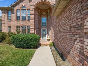1923  Parktree Drive , Arlington Texas 76001
