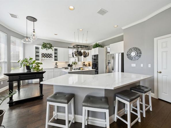 1377  Gladewater Drive , Frisco Texas 75033