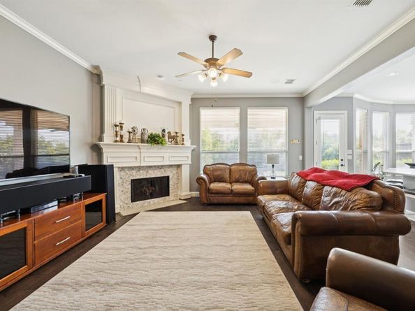 1377  Gladewater Drive , Frisco Texas 75033