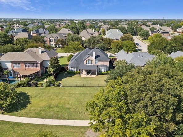 1377  Gladewater Drive , Frisco Texas 75033