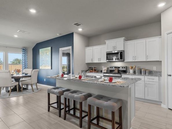 1757  GILLENS Avenue , Fort Worth Texas 76140