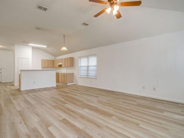 10149  Chapel Springs Trail , Fort Worth Texas 76116