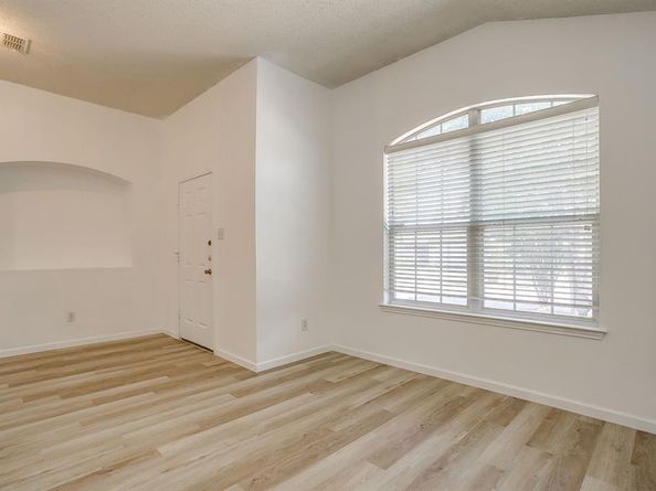 10149  Chapel Springs Trail , Fort Worth Texas 76116