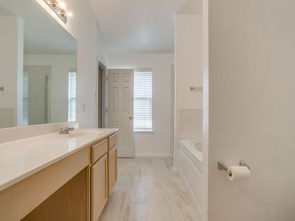 10149  Chapel Springs Trail , Fort Worth Texas 76116