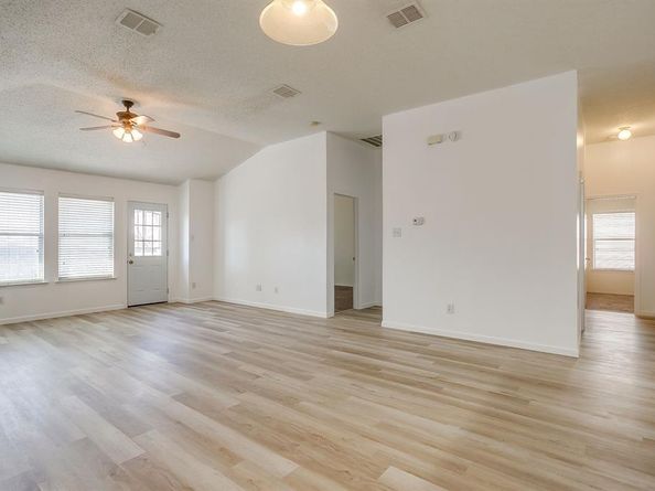 10149  Chapel Springs Trail , Fort Worth Texas 76116