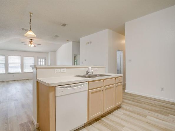 10149  Chapel Springs Trail , Fort Worth Texas 76116
