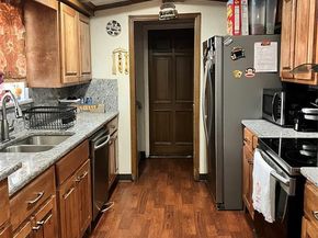 402  Duke Street , Garland Texas 75043
