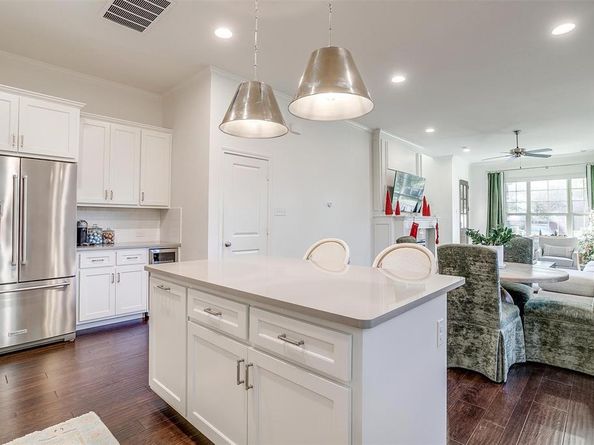 5122  Slate Street , Fort Worth Texas 76114