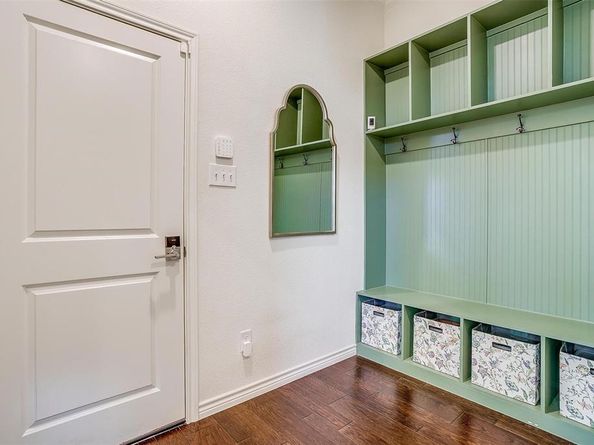 5122  Slate Street , Fort Worth Texas 76114