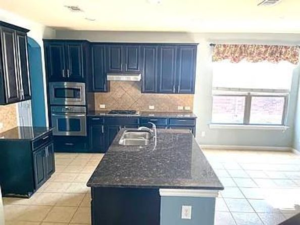 1020  Chickasaw Drive , Carrollton Texas 75010