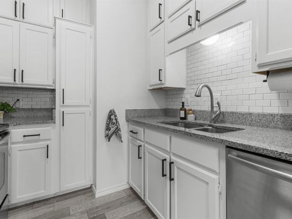 4232  Mckinney Avenue , Dallas Texas 75205