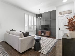 4232  Mckinney Avenue , Dallas Texas 75205