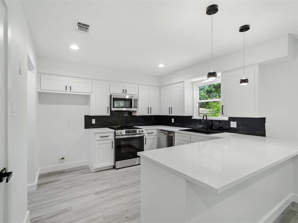 6021  Rayburn Drive , Fort Worth Texas 76133