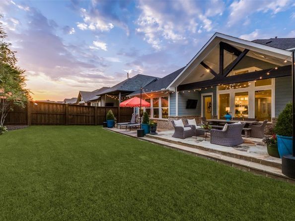 2424  Cardinal Boulevard , Carrollton Texas 75010