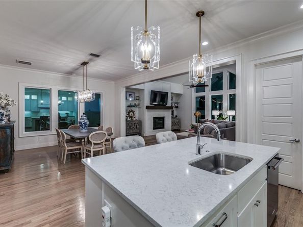 2424  Cardinal Boulevard , Carrollton Texas 75010